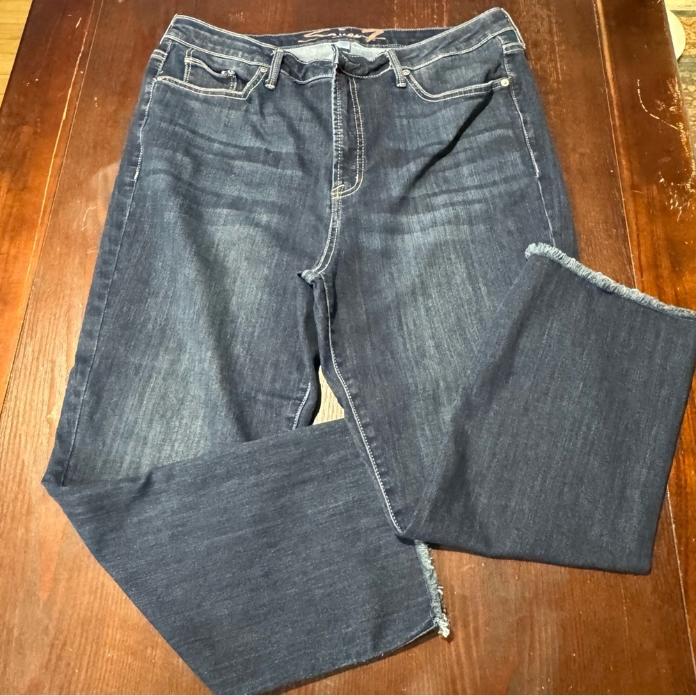 Seven7 brand high-rise, straight cropped jeans raw/frayed hem size 16